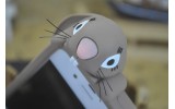 Чехол для iPhone 5/5s  Кролик Moschino Violetta Rabbit Коричневый